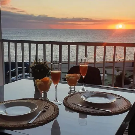 Moderno Al Lado Del Mar Apartamento